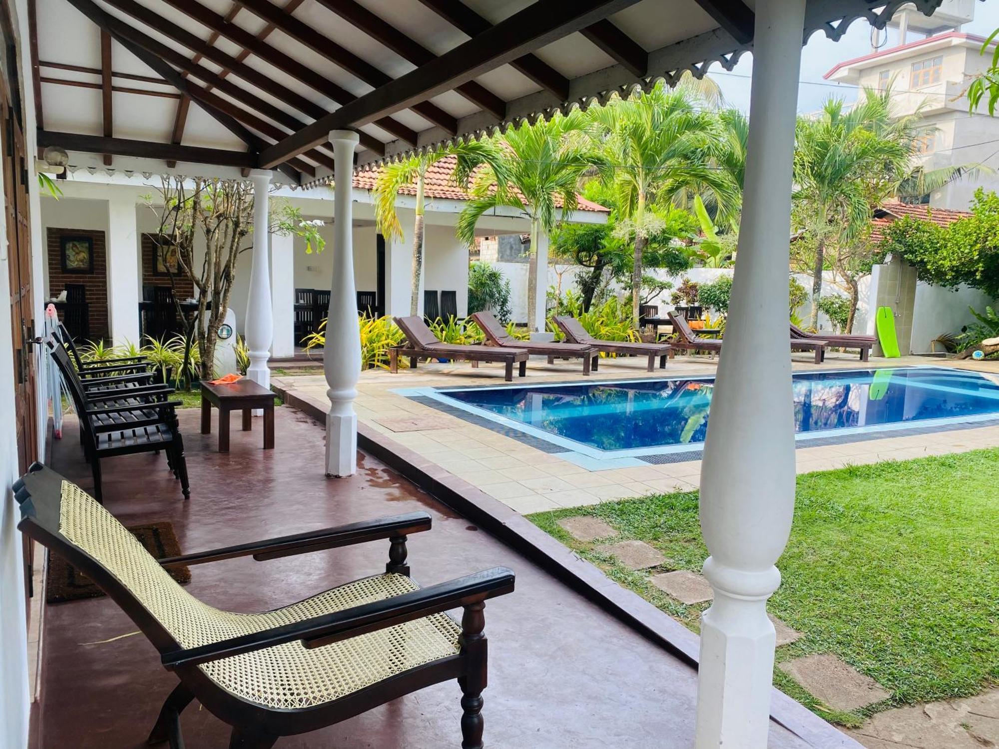 Sujeewani Villa Negombo Exterior foto