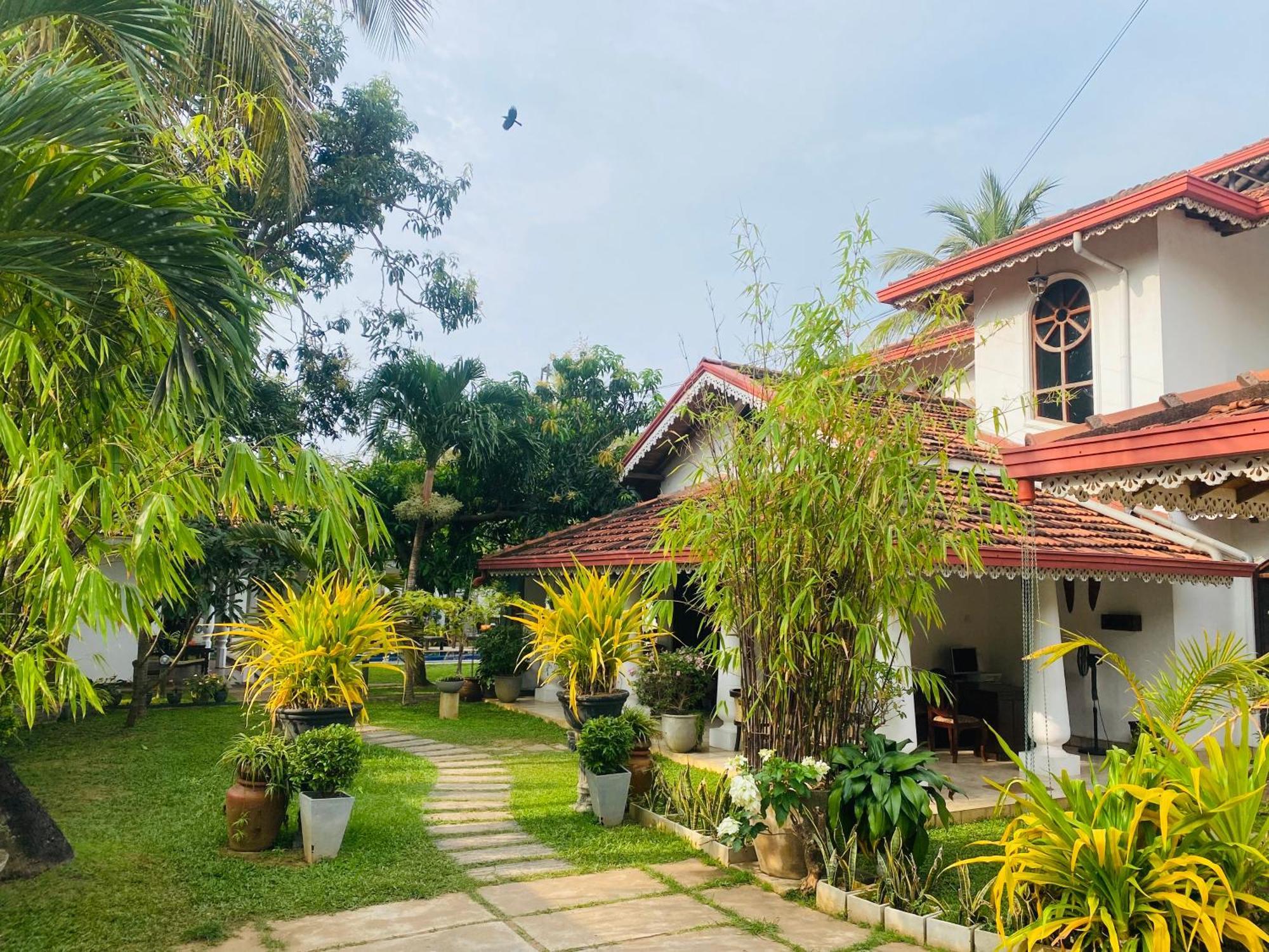 Sujeewani Villa Negombo Exterior foto