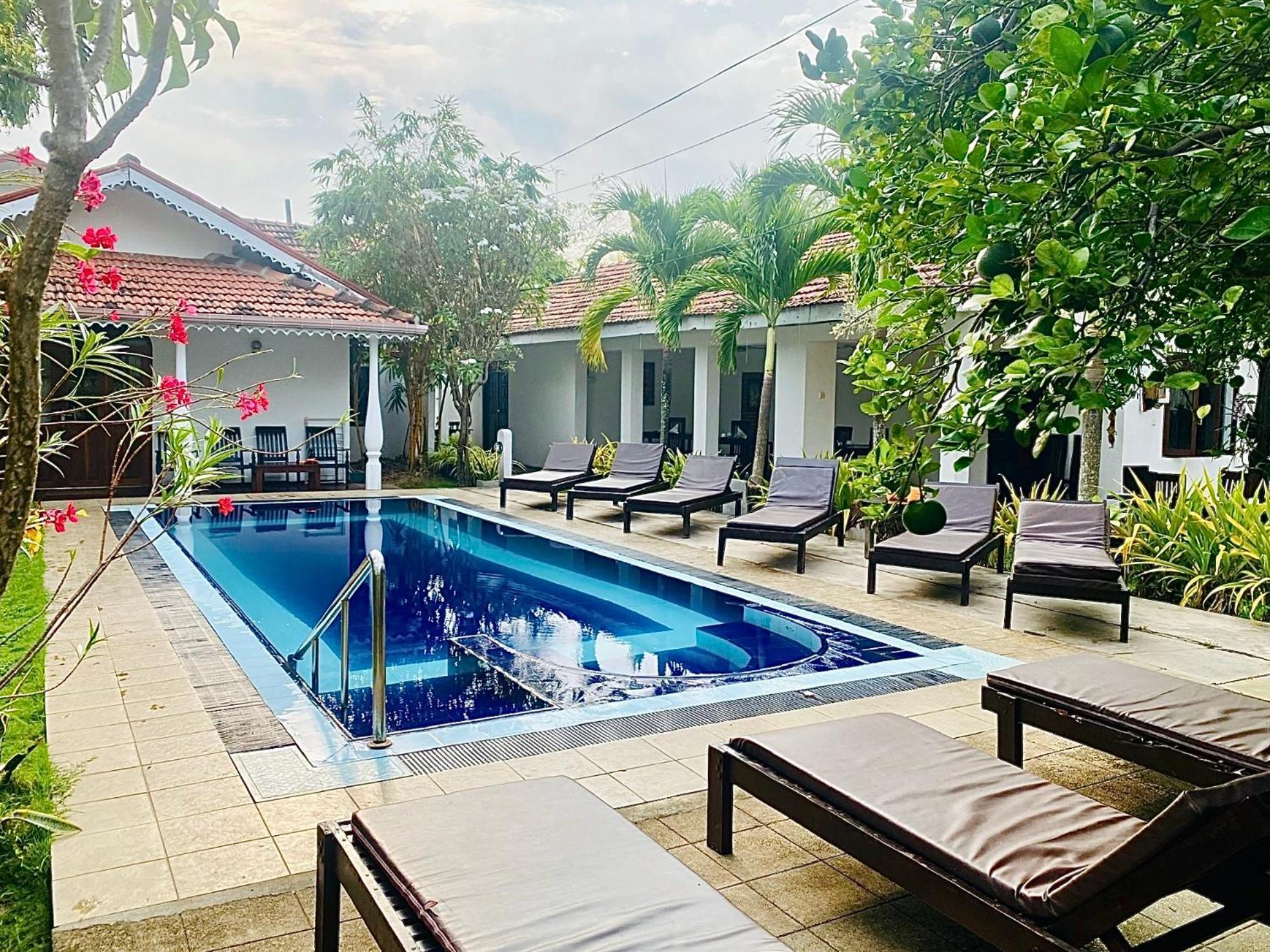 Sujeewani Villa Negombo Exterior foto