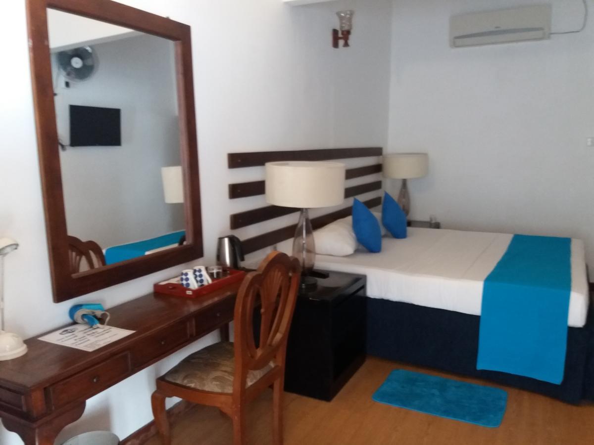 Sujeewani Villa Negombo Exterior foto