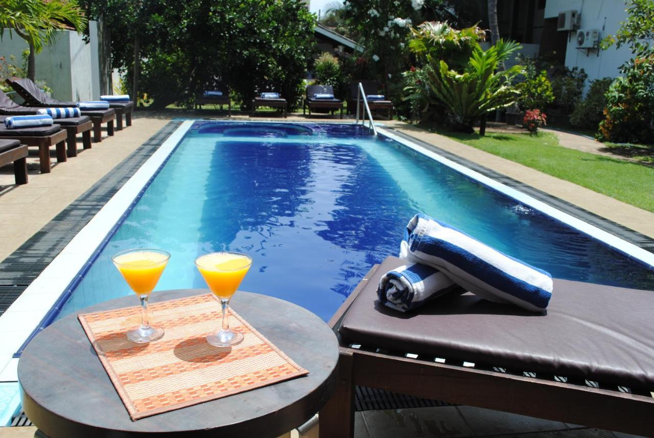 Sujeewani Villa Negombo Exterior foto