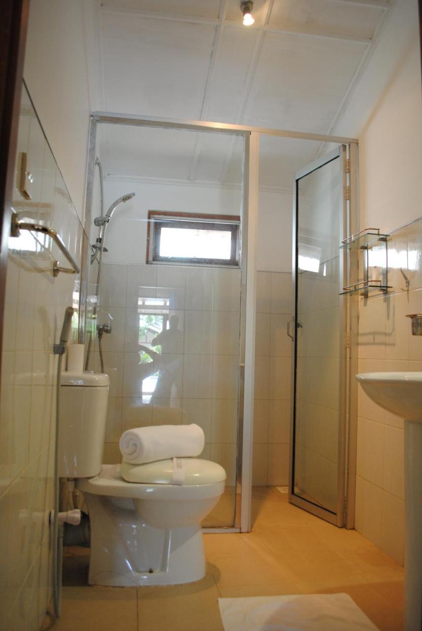 Sujeewani Villa Negombo Quarto foto