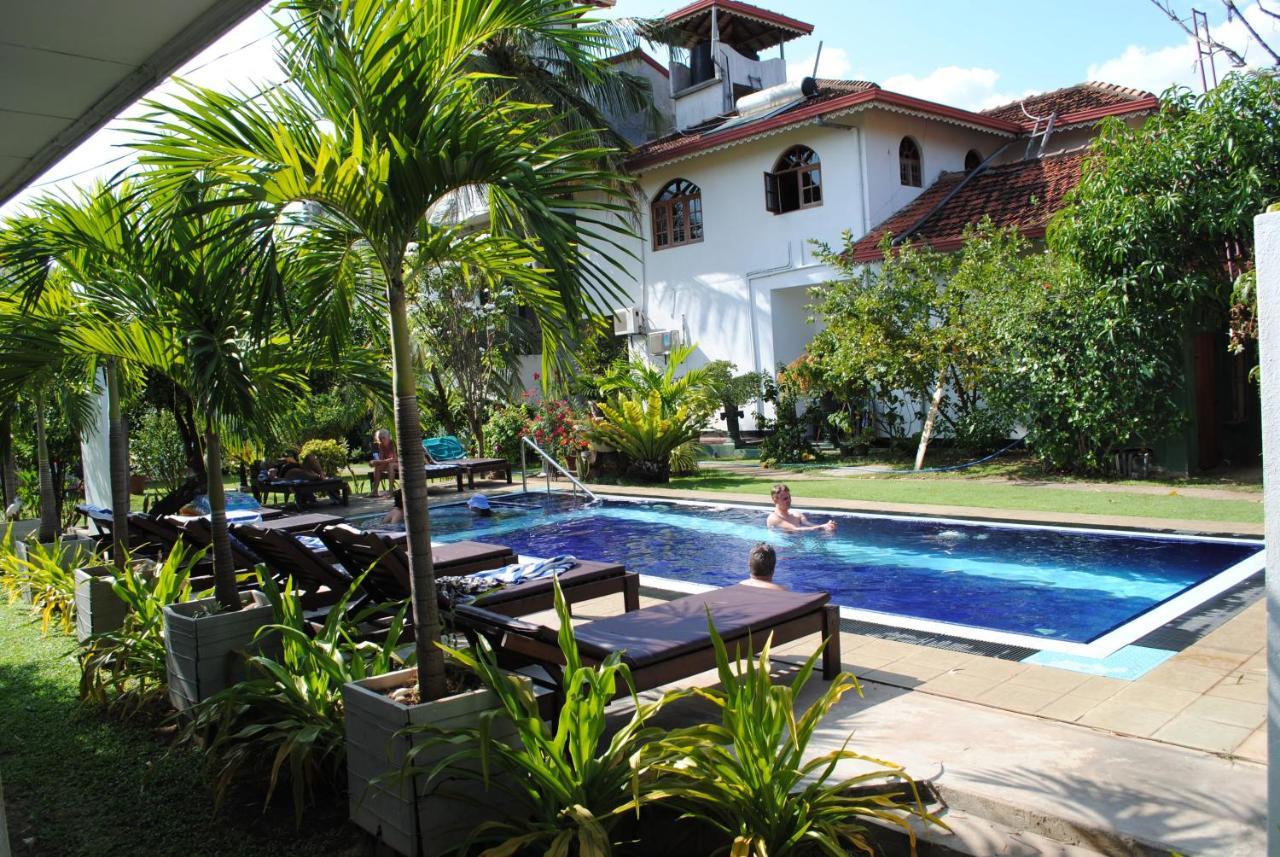 Sujeewani Villa Negombo Exterior foto