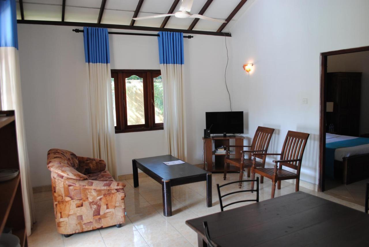 Sujeewani Villa Negombo Exterior foto
